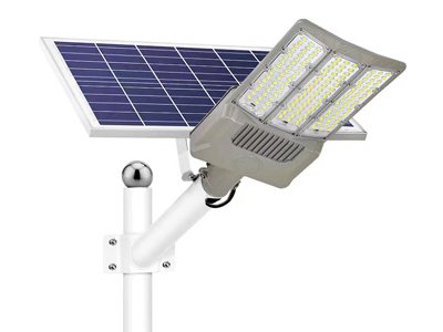  带灯杆的太阳能路灯 